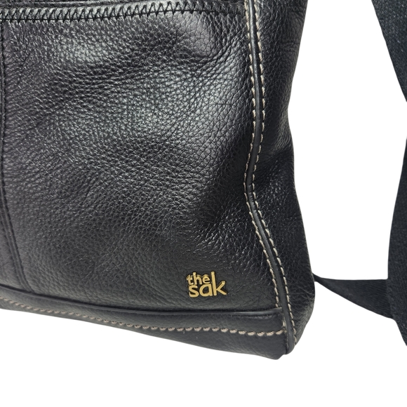 THE SAK Iris Black Pebbled Leather Adjustable Crossbody Purse Shoulder Bag Purse - Picture 3 of 16